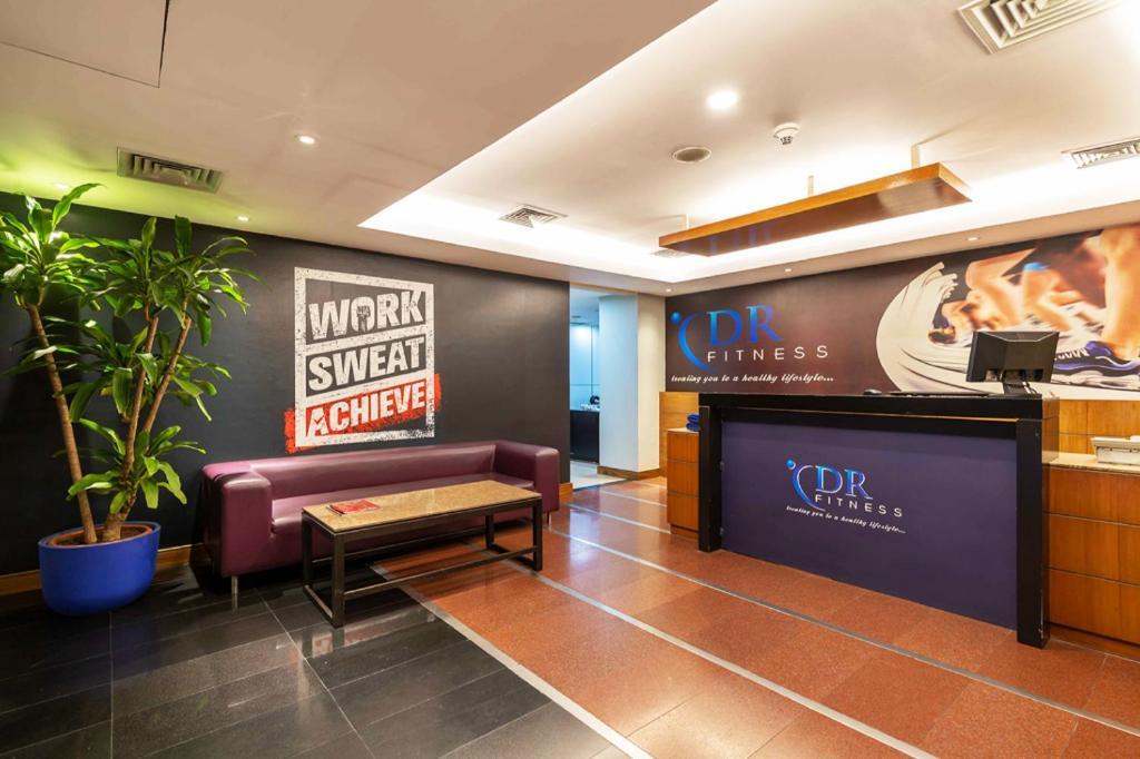 Dhaka Regency Hotel & Resort Exterior photo